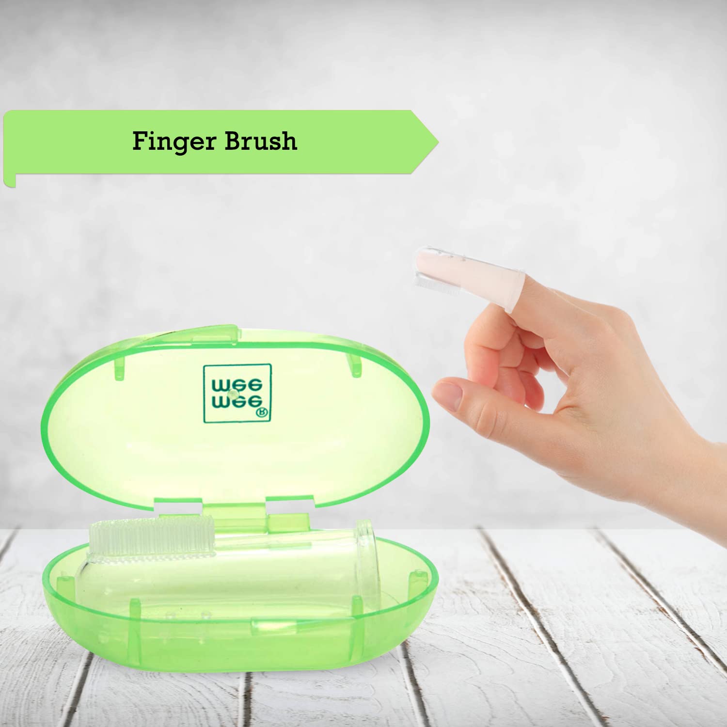 Mee Mee Finger Brush With Cover (Orange, Green)